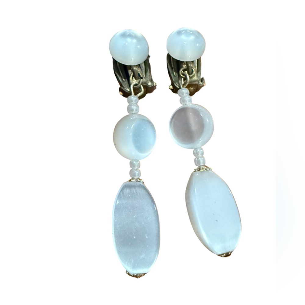 Antique White Dangle Clip On Earrings Lucite